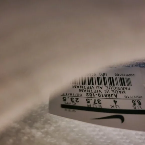 White vapor max - Picture 4 of 5